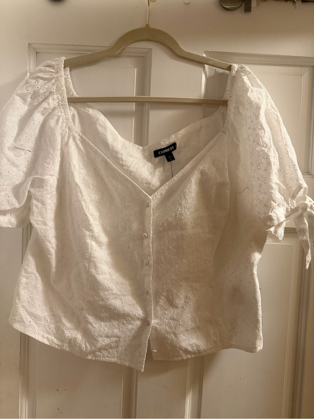 Express White Eyelet Puff-Sleeve Button Front Top